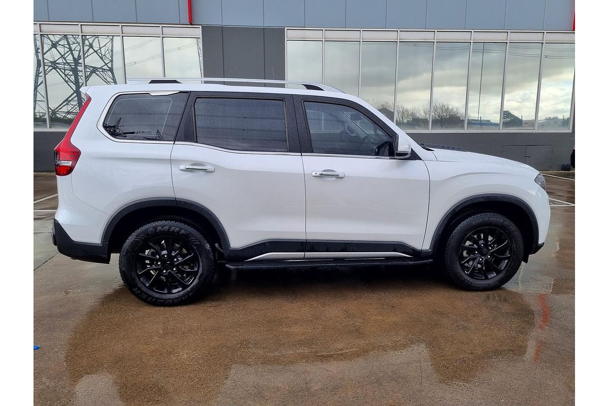 2023 Mahindra Scorpio Z8L