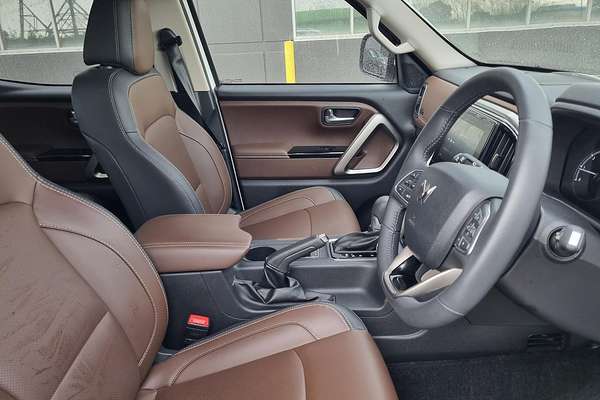 2023 Mahindra Scorpio Z8L