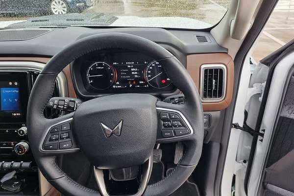 2023 Mahindra Scorpio Z8L