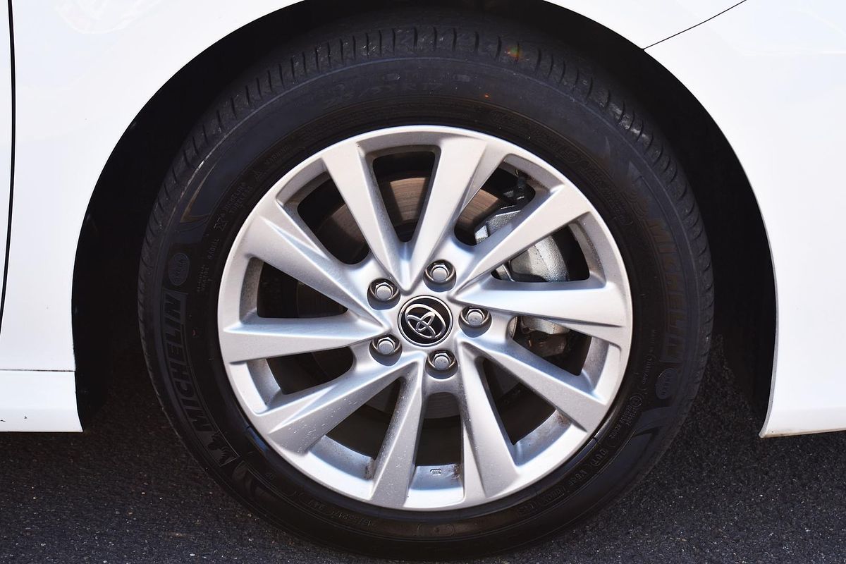 2024 Toyota Camry Ascent AXVH70R