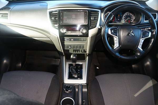 2020 Mitsubishi Triton GLX-R MR 4X4