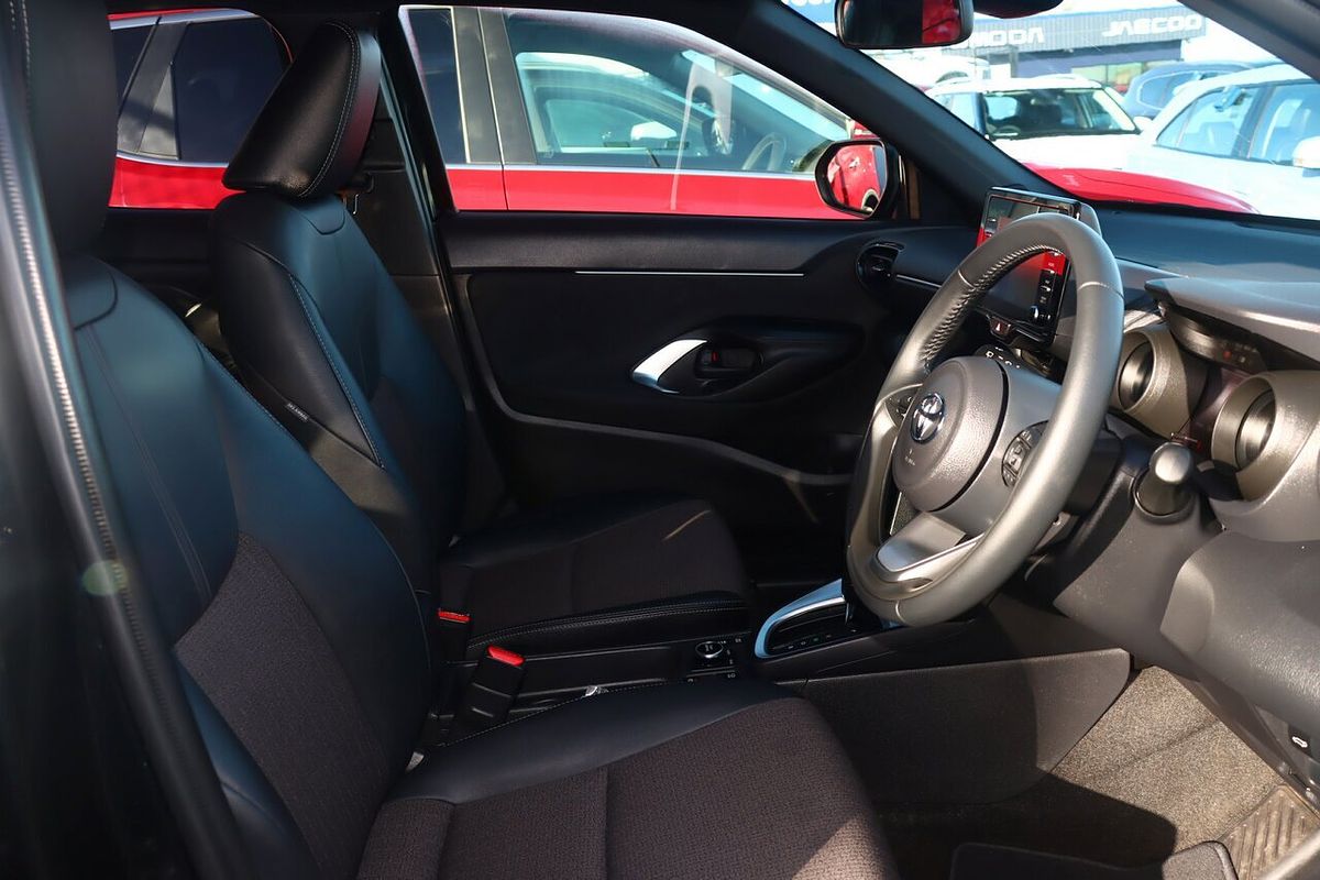 2023 Toyota Yaris Cross Urban MXPJ15R