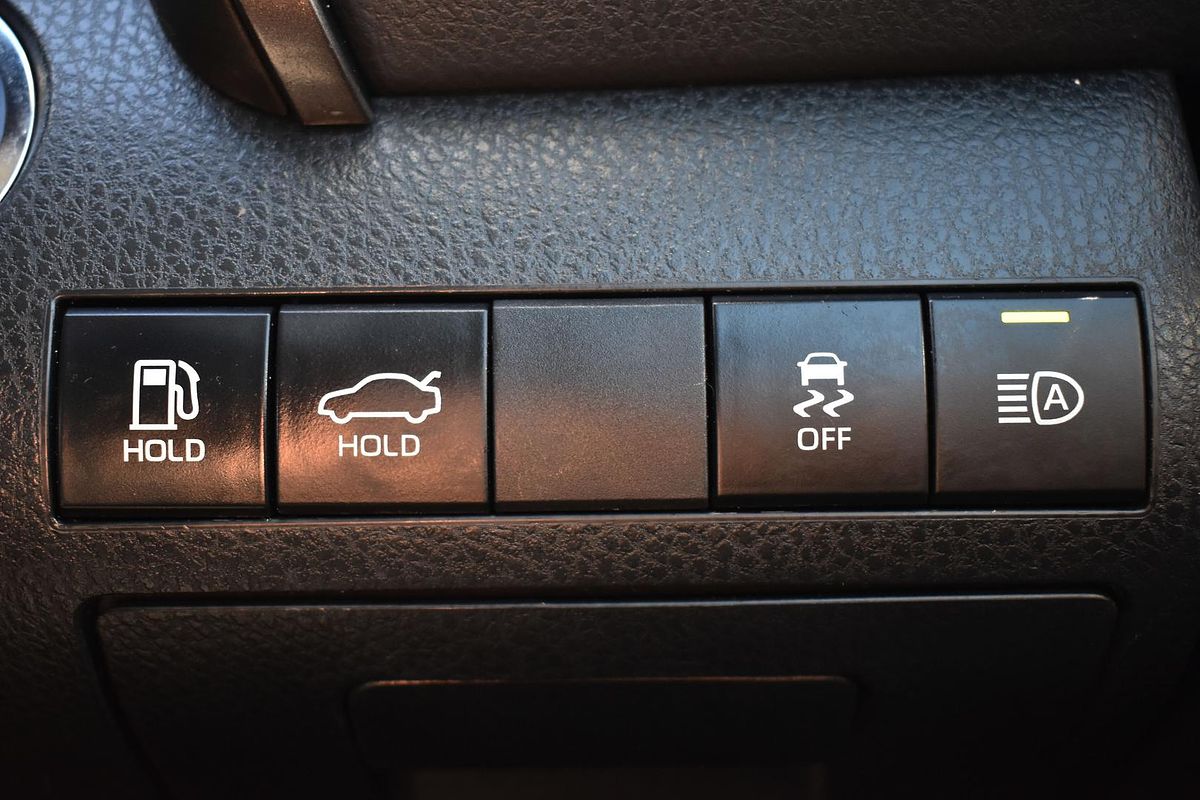 2024 Toyota Camry Ascent AXVH70R
