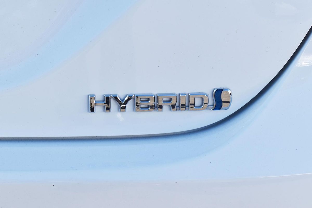 2024 Toyota Camry Ascent AXVH70R