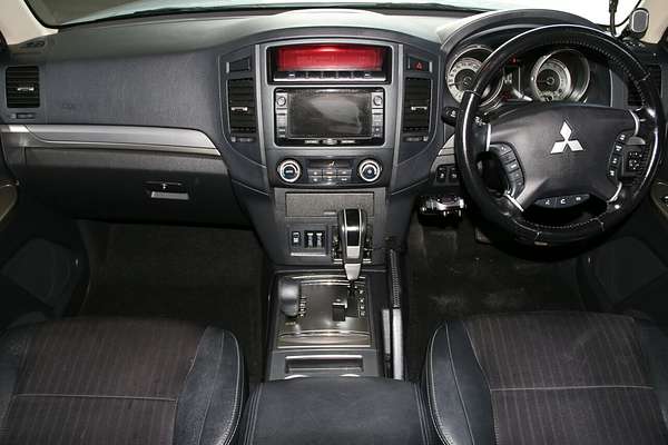 2012 Mitsubishi Pajero