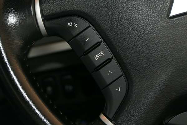 2012 Mitsubishi Pajero