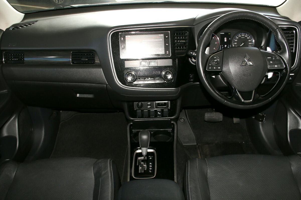 2018 Mitsubishi Outlander Exceed ZL