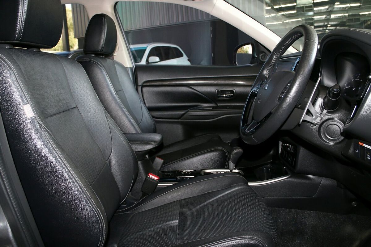 2018 Mitsubishi Outlander Exceed ZL