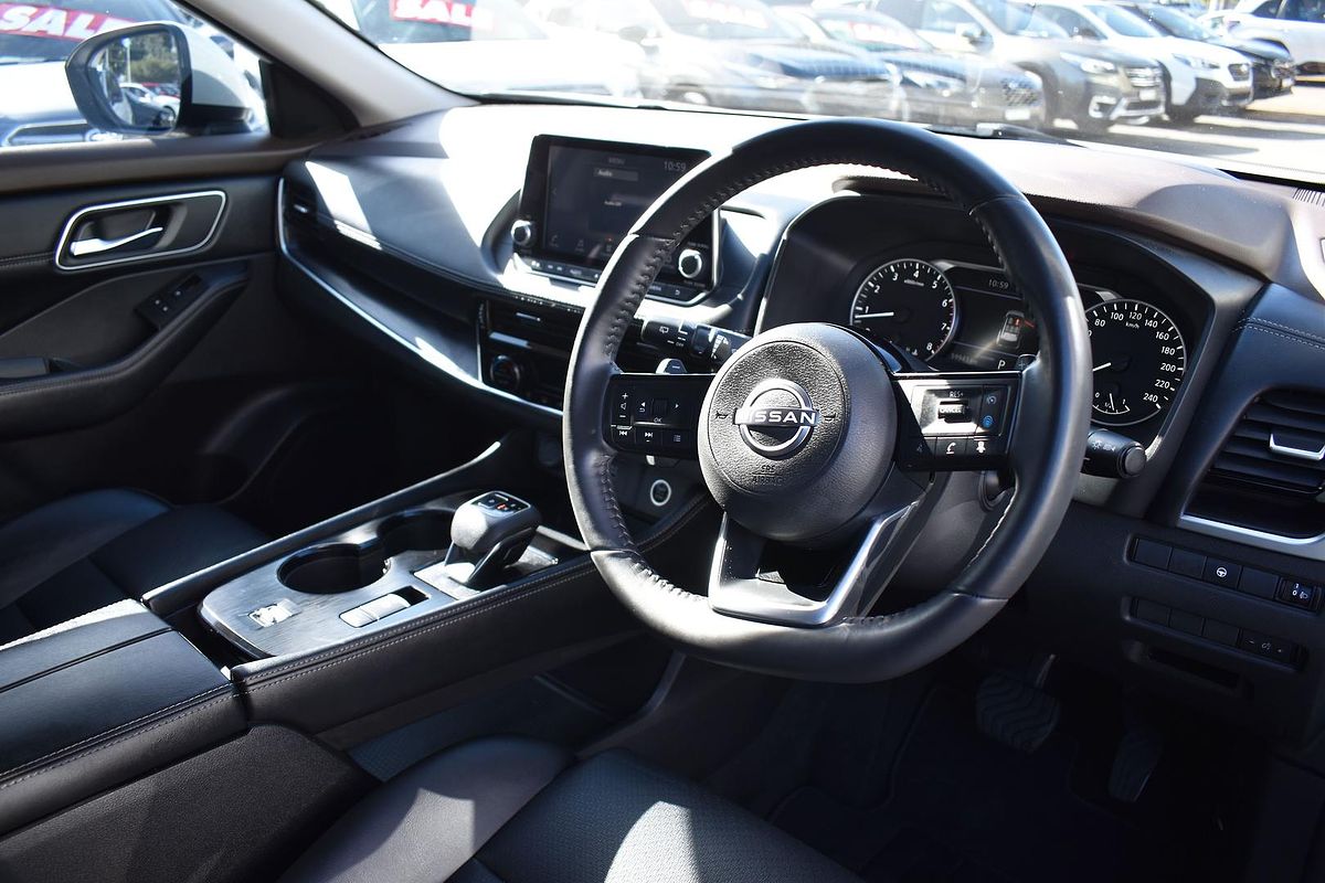 2022 Nissan X-TRAIL ST-L T33