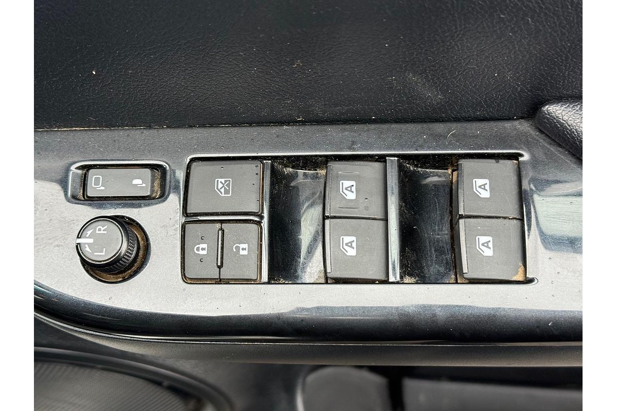 2018 Toyota Hilux SR5 GUN126R 4X4