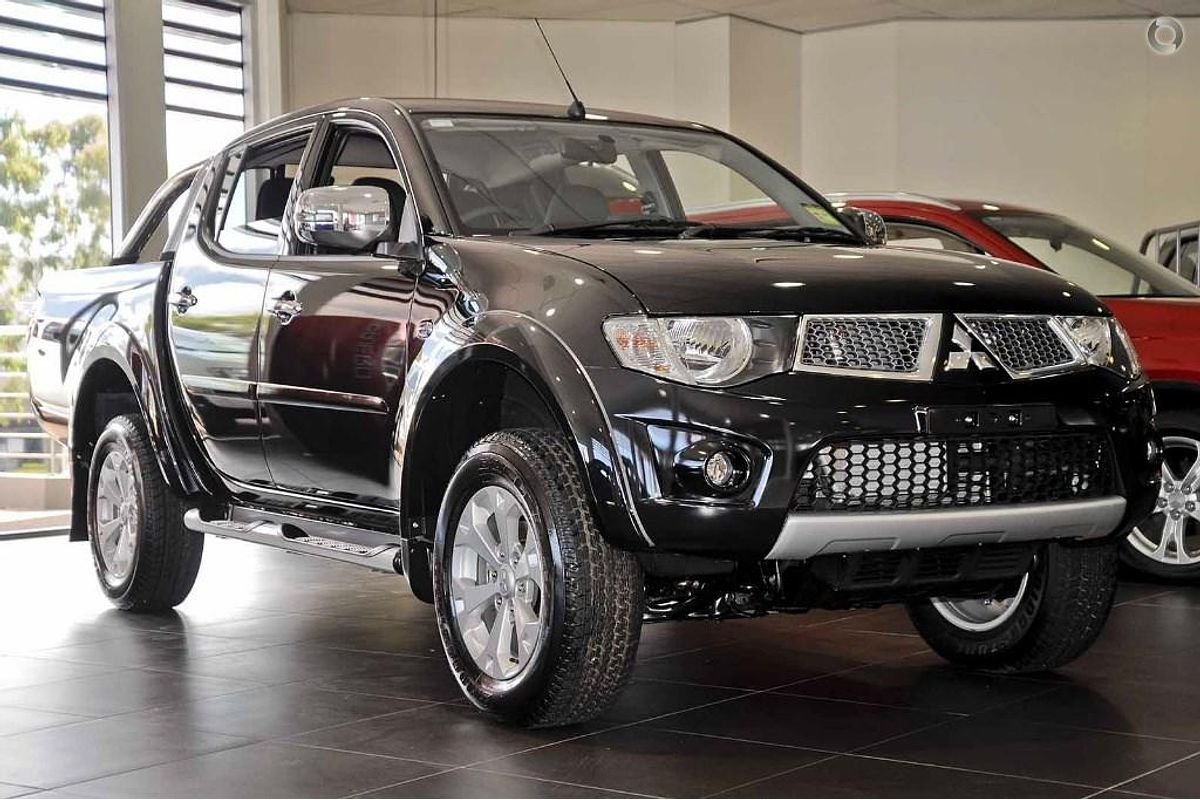 2015 Mitsubishi Triton GLX-R MN 4X4