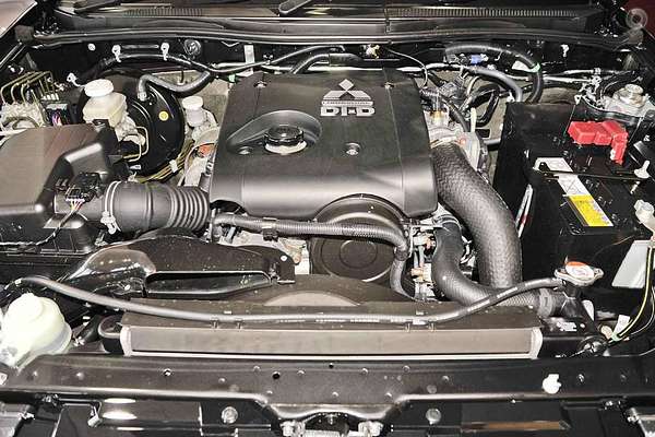 2015 Mitsubishi Triton GLX-R MN 4X4
