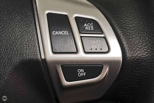 2015 Mitsubishi Triton GLX-R MN 4X4