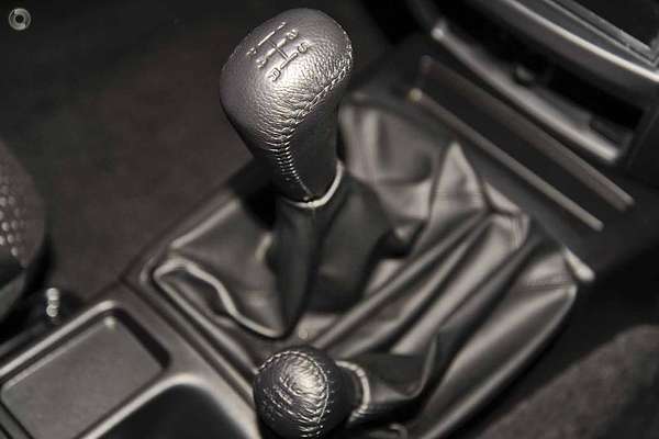 2015 Mitsubishi Triton GLX-R MN 4X4