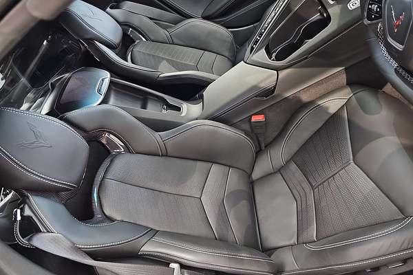 2024 Chevrolet Corvette Stingray 2LT C8