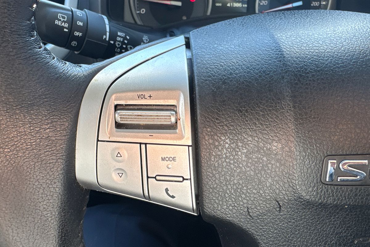 2016 Isuzu MU-X LS-U