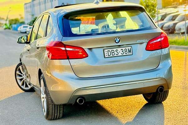 2015 BMW 2 Series 220i Sport Line F45