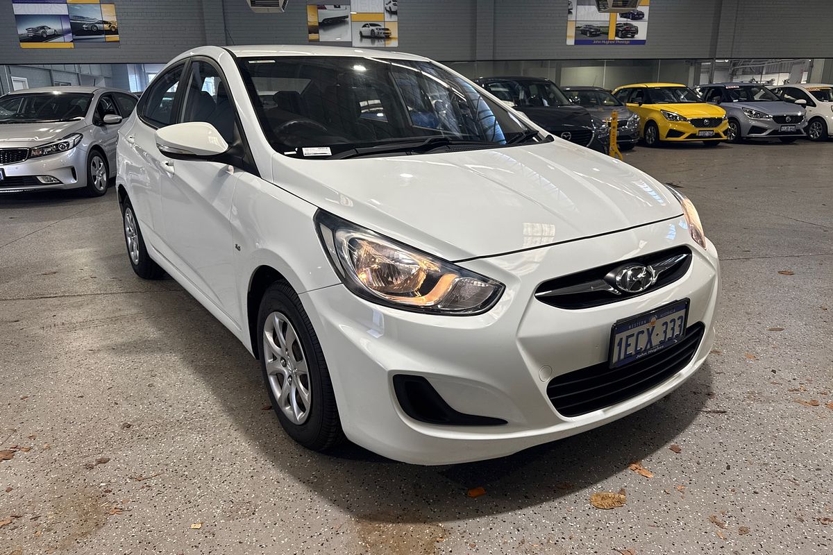 2013 Hyundai Accent Active RB