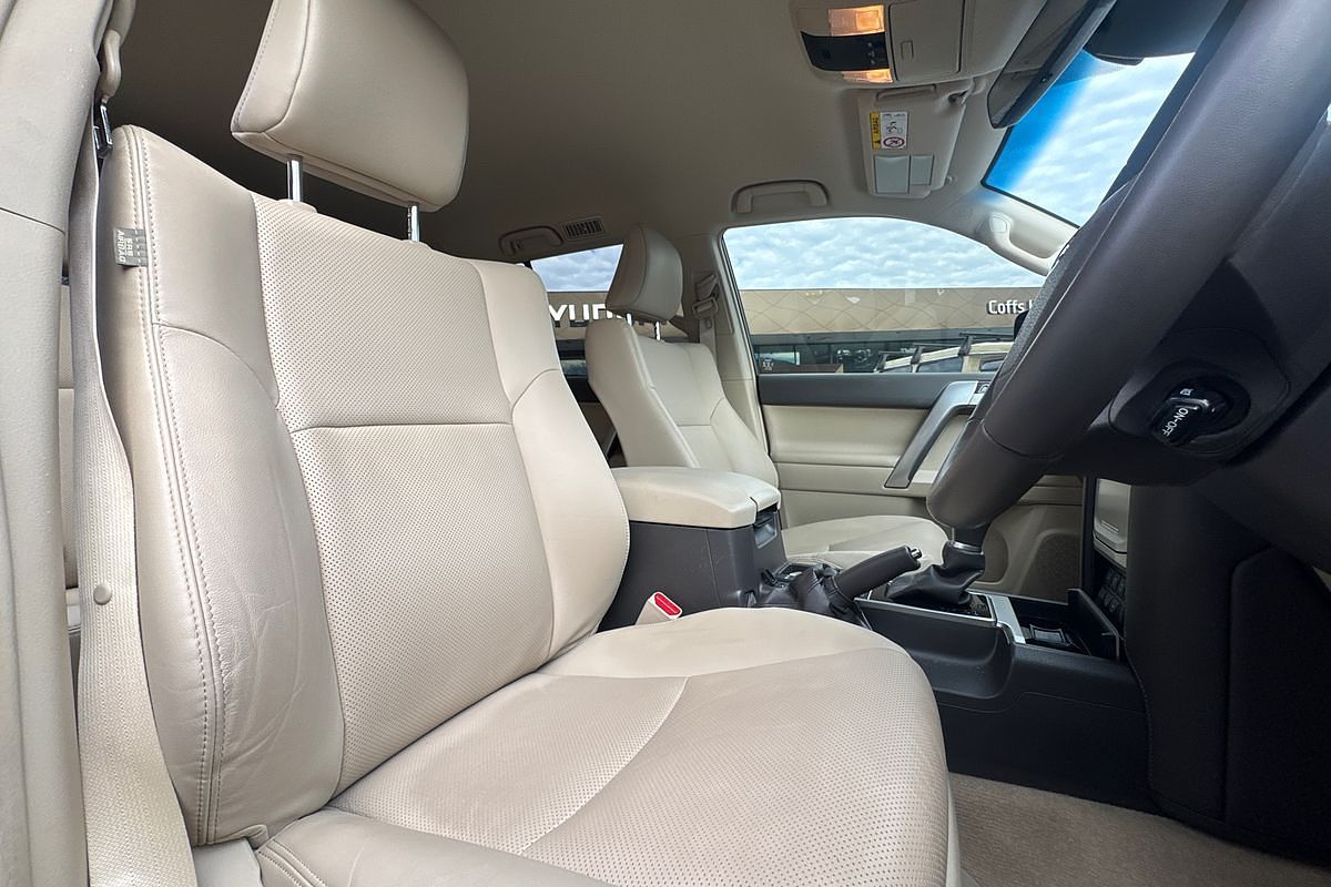 2023 Toyota Landcruiser Prado VX GDJ150R