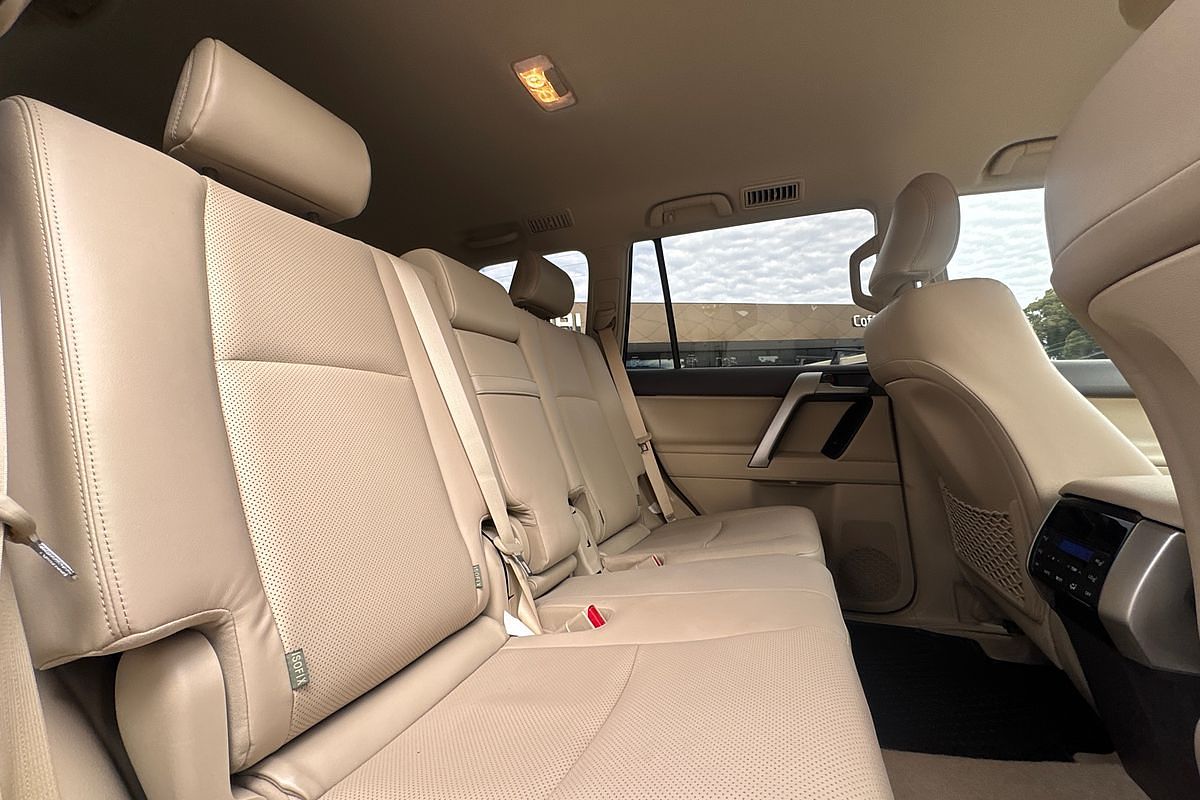 2023 Toyota Landcruiser Prado VX GDJ150R
