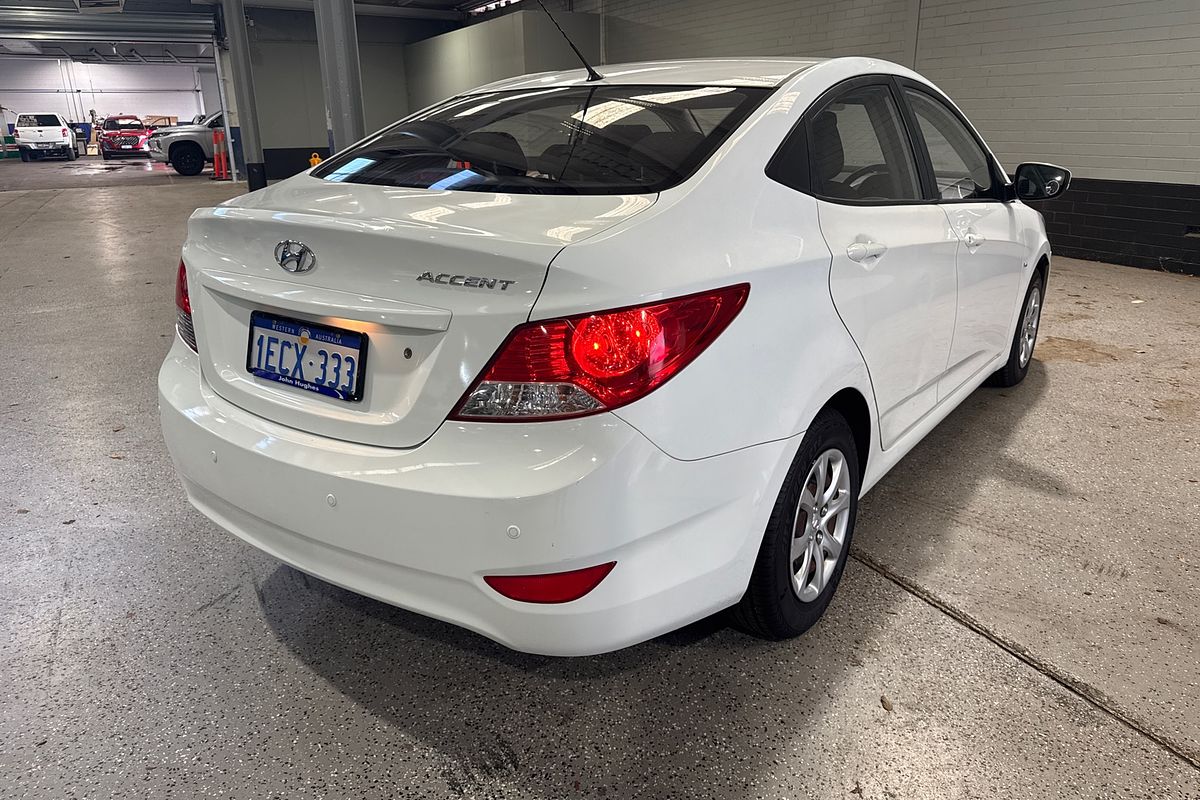 2013 Hyundai Accent Active RB