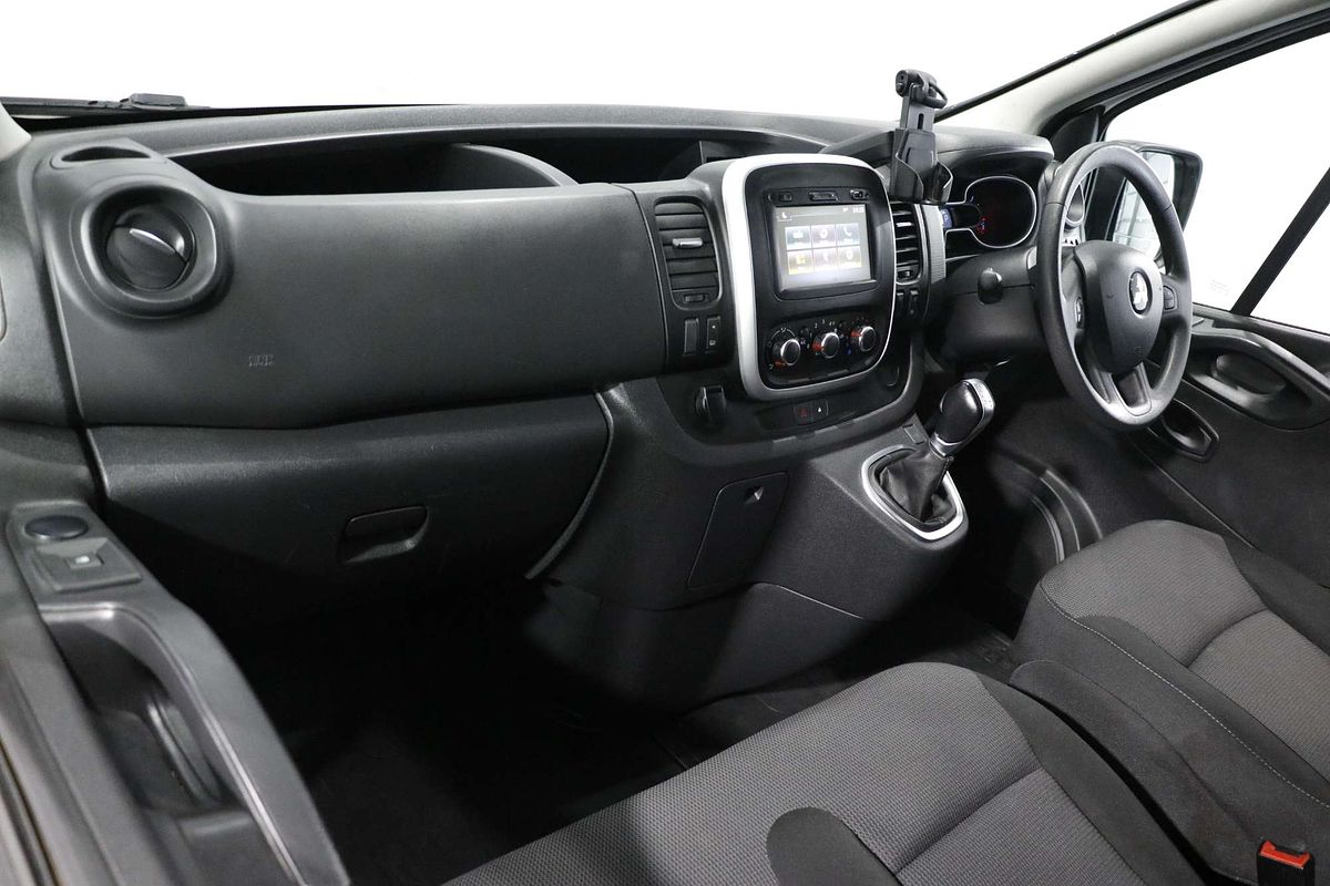 2022 Mitsubishi Express GLX SN LWB