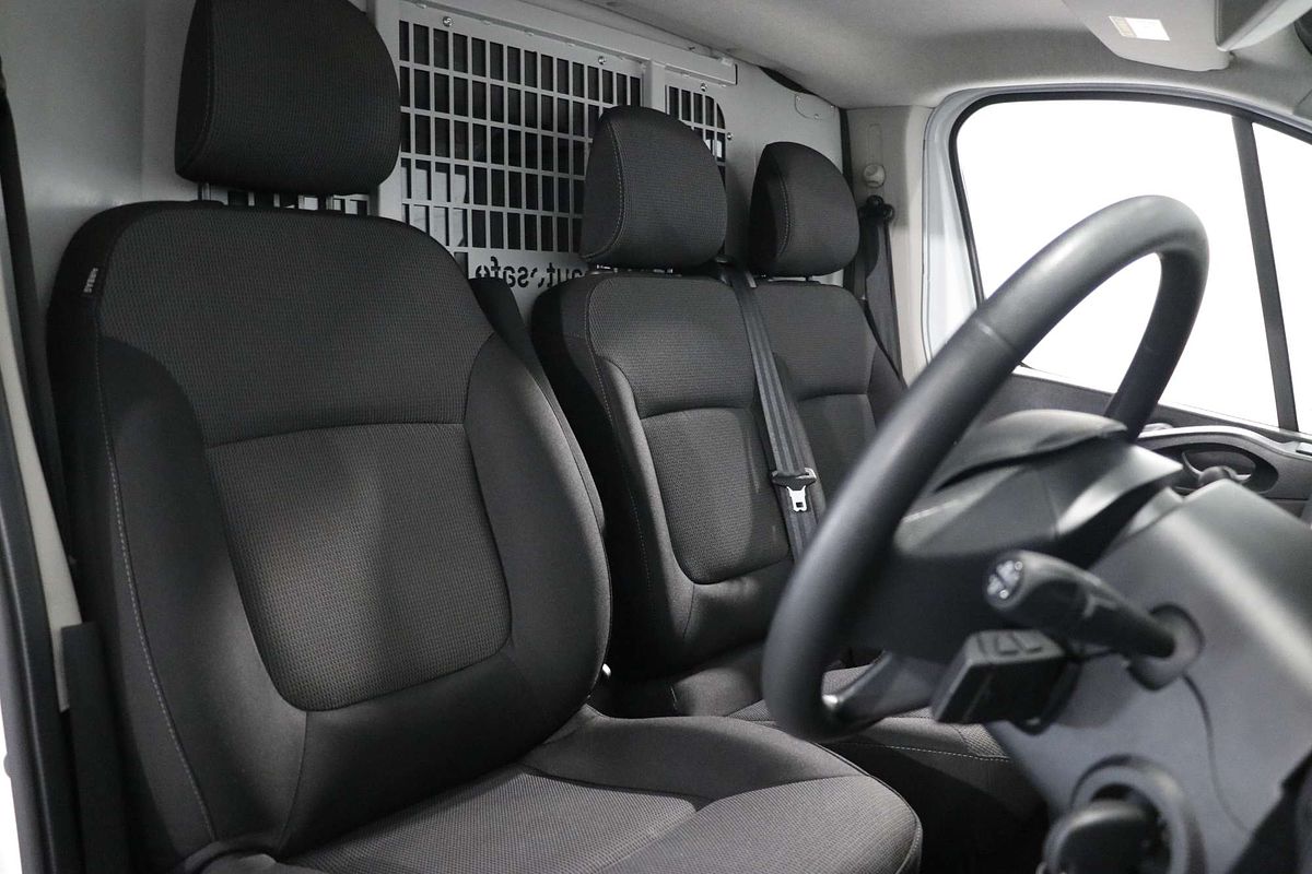 2022 Mitsubishi Express GLX SN LWB