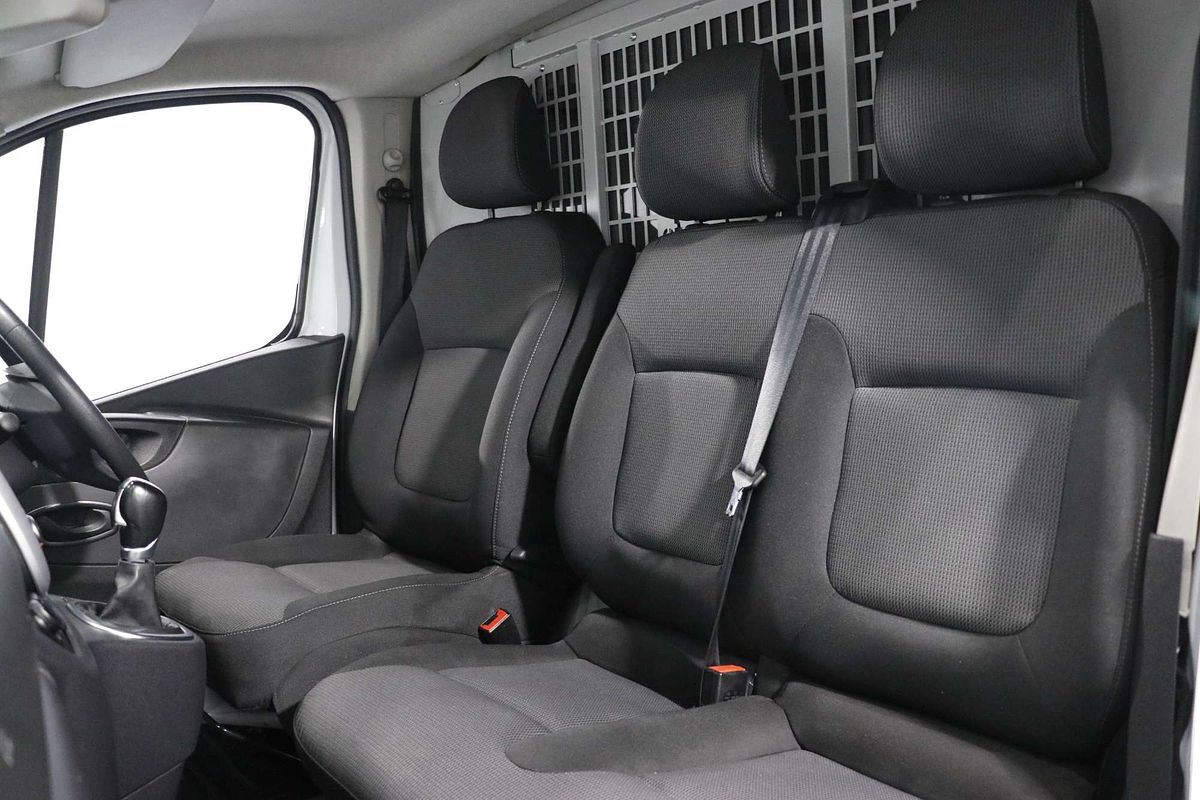 2022 Mitsubishi Express GLX SN LWB