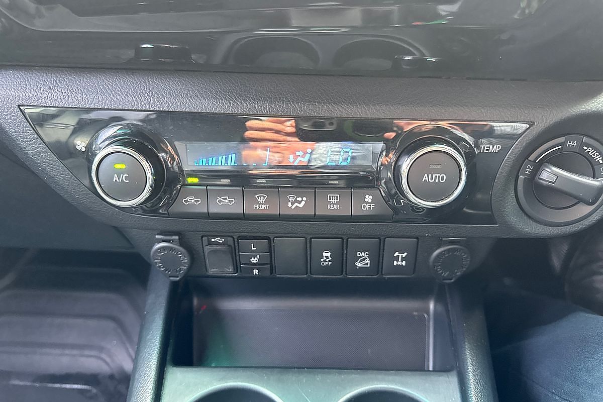 2018 Toyota Hilux SR5 GUN126R 4X4
