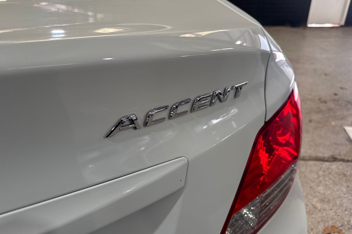 2013 Hyundai Accent Active RB