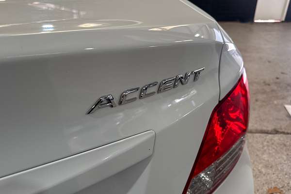2013 Hyundai Accent Active RB