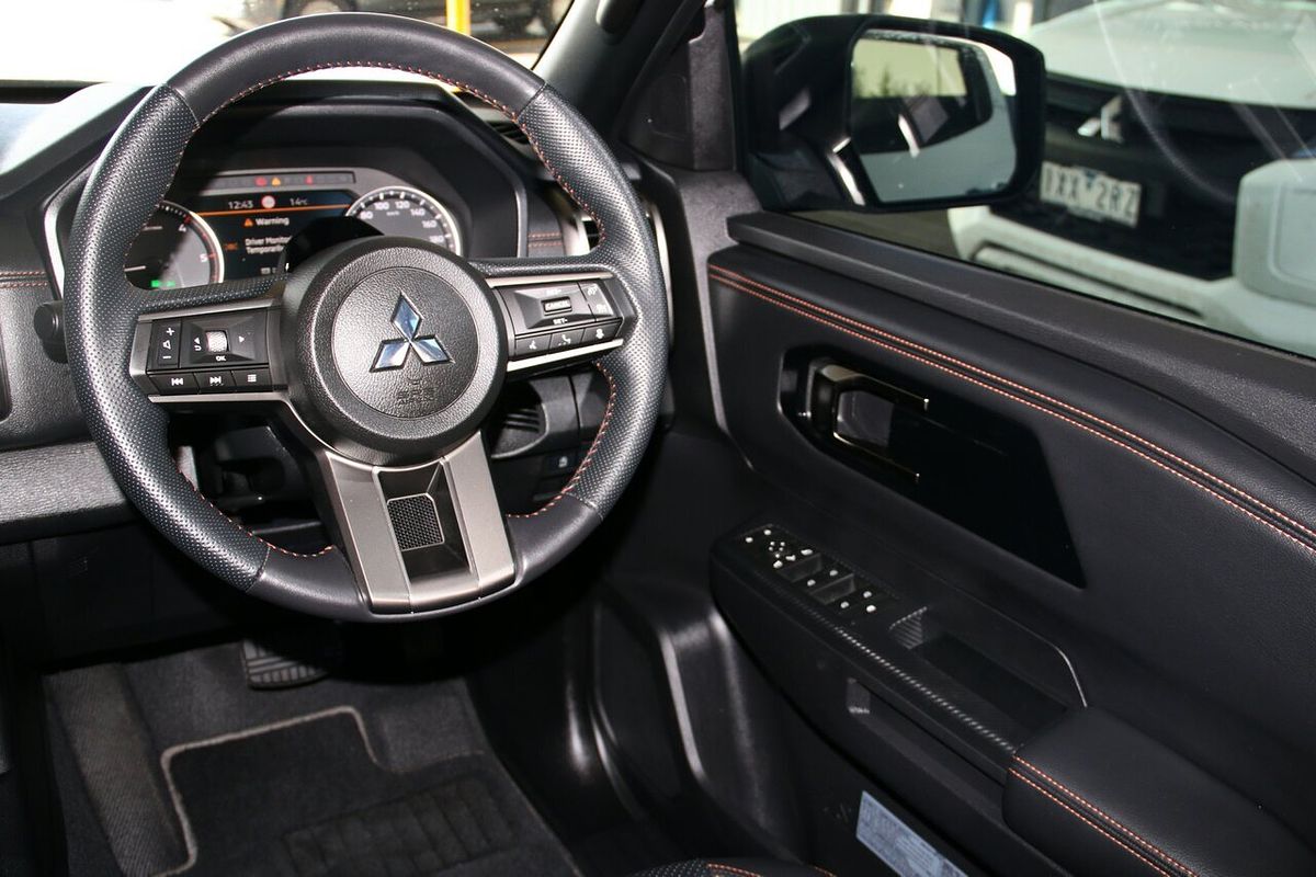 2024 Mitsubishi Triton GSR MV 4X4
