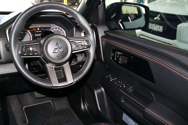2024 Mitsubishi Triton GSR MV 4X4