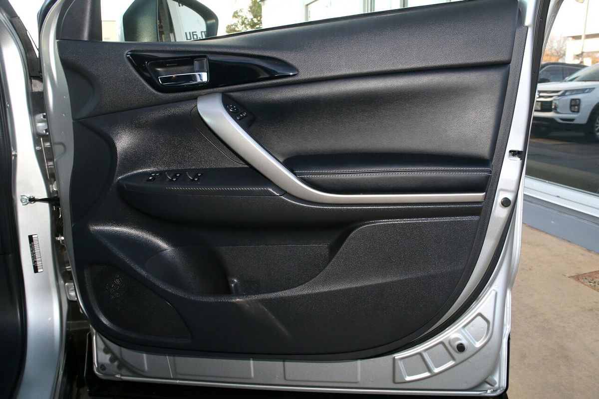 2024 Mitsubishi Eclipse Cross Exceed YB
