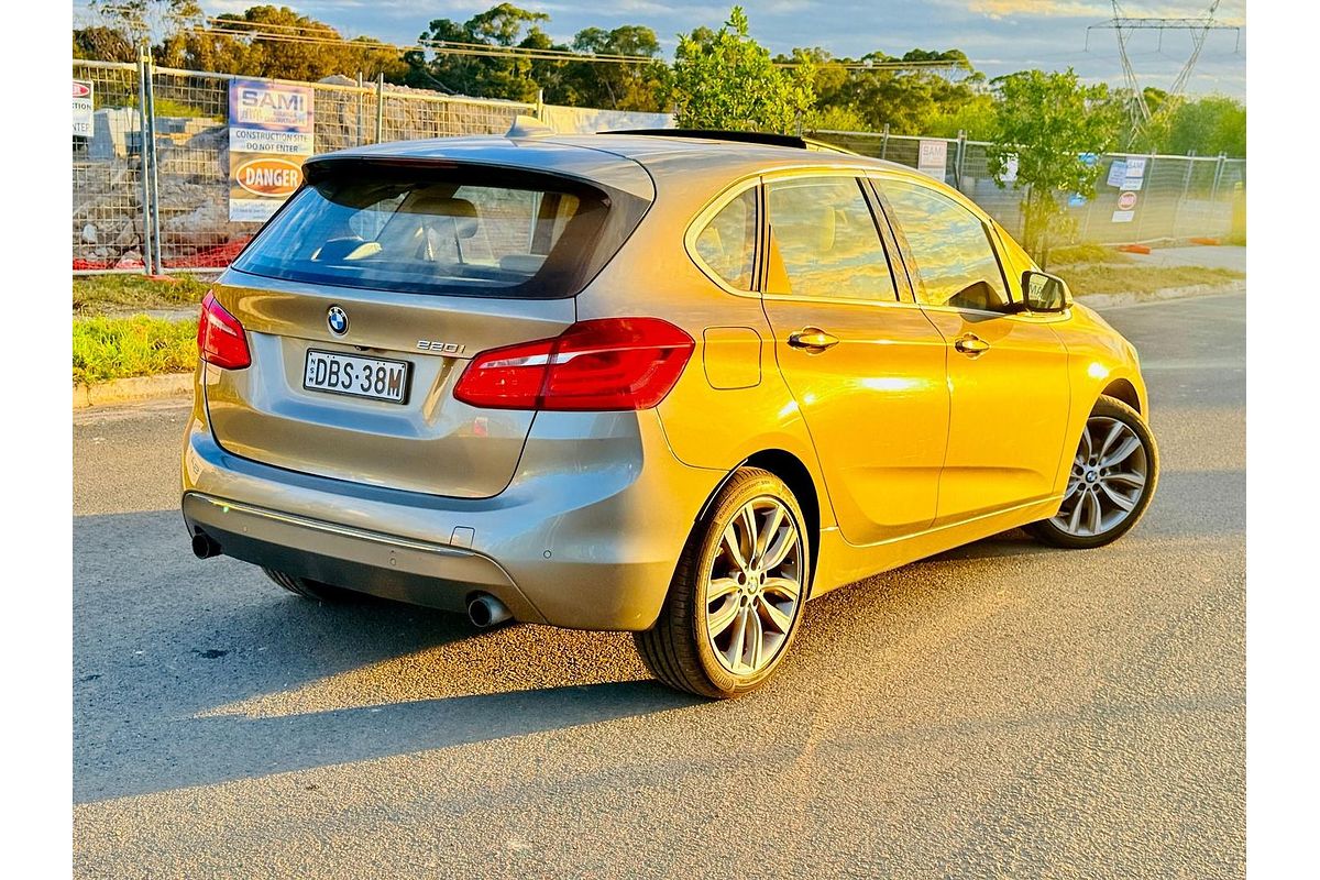 2015 BMW 2 Series 220i Sport Line F45