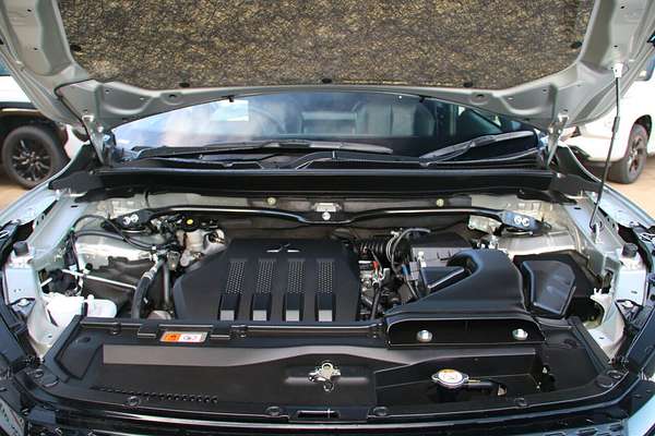 2024 Mitsubishi Eclipse Cross Exceed YB