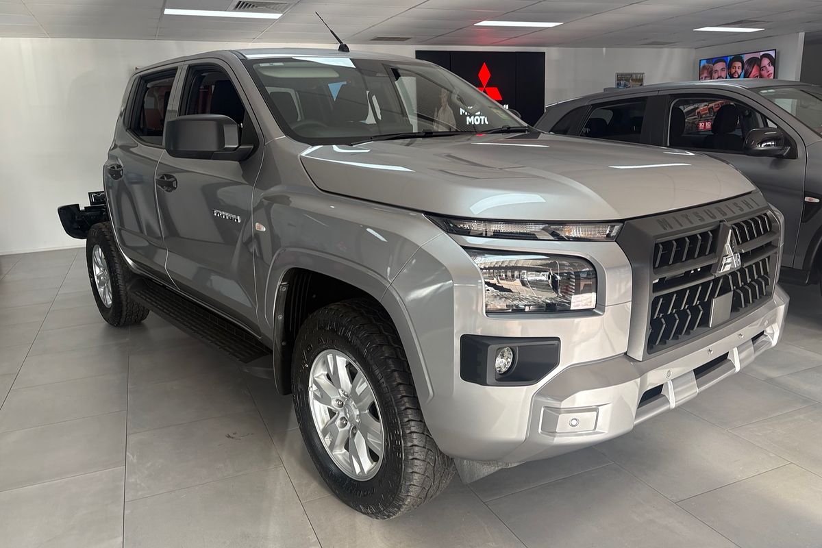2025 Mitsubishi Triton GLX MV 4X4