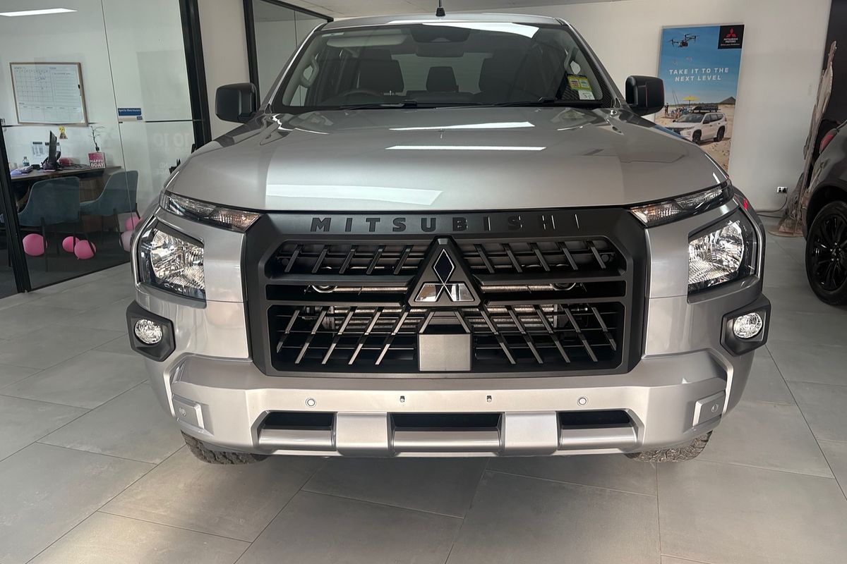 2025 Mitsubishi Triton GLX MV 4X4