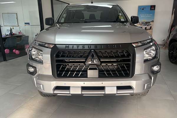 2025 Mitsubishi Triton GLX MV 4X4