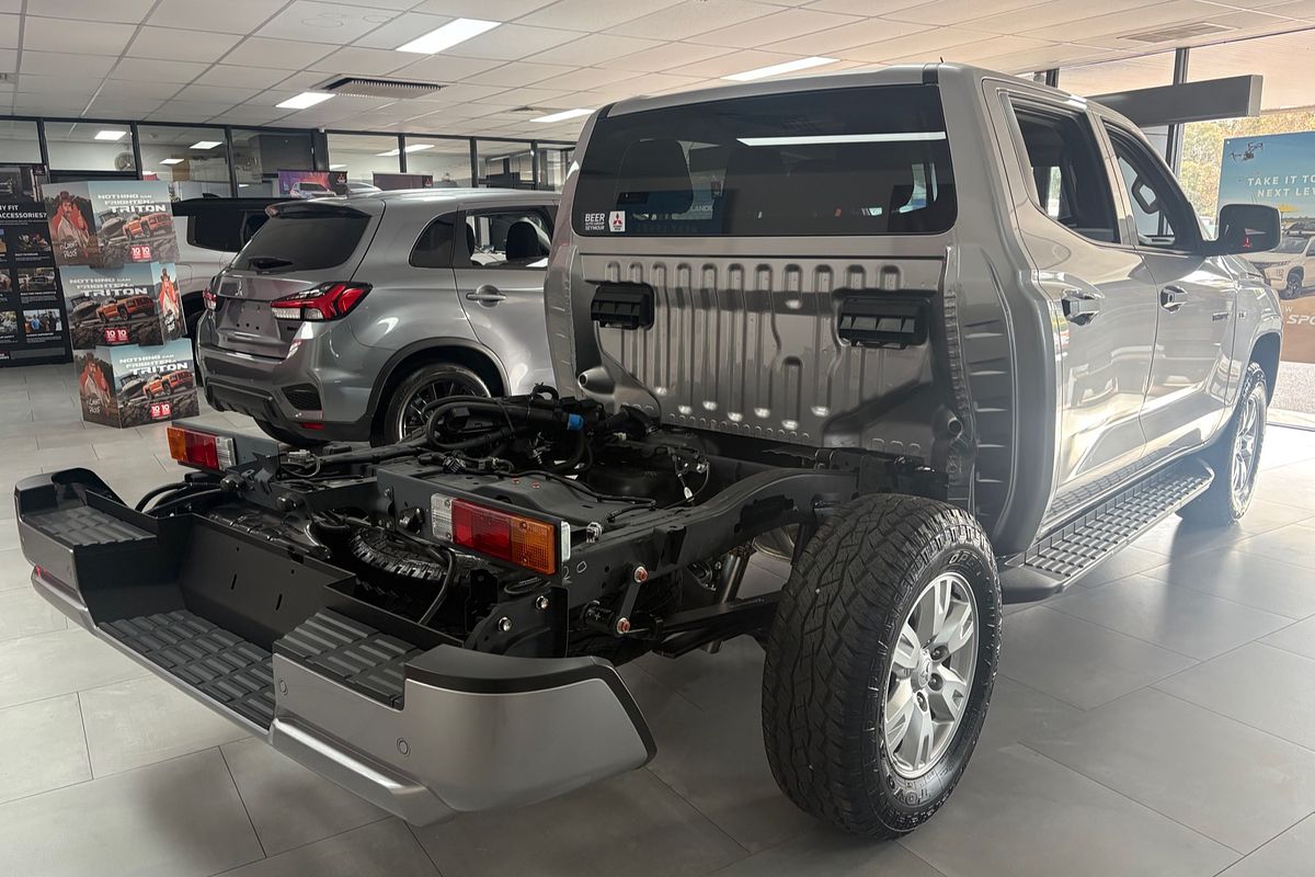2025 Mitsubishi Triton GLX MV 4X4