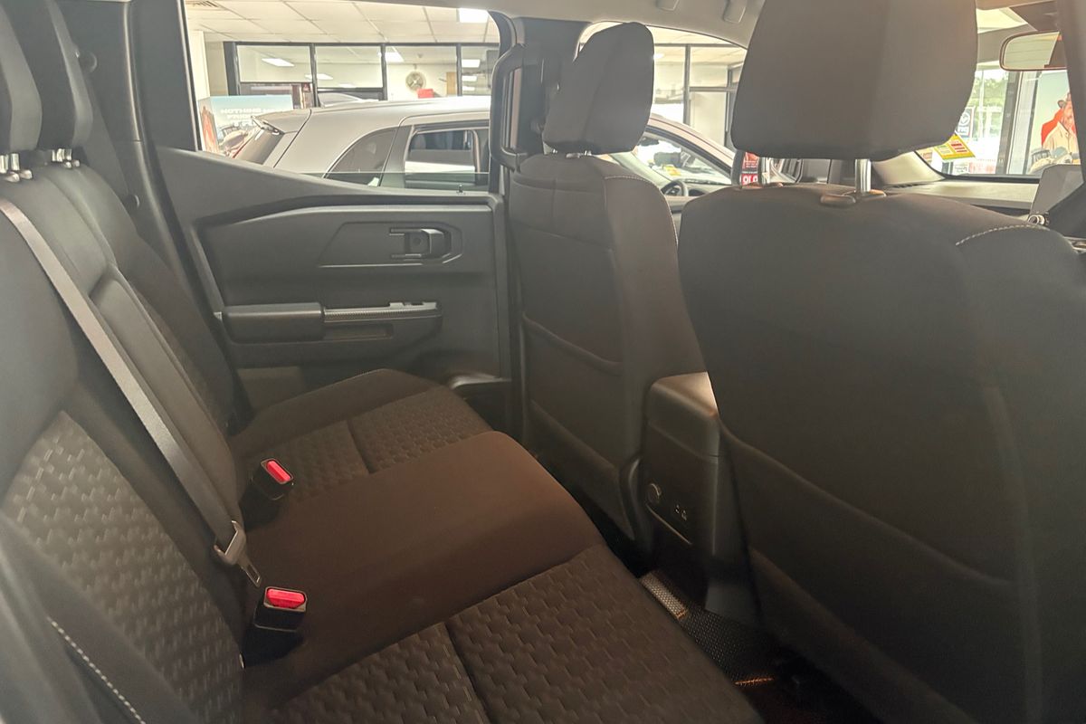 2025 Mitsubishi Triton GLX MV 4X4