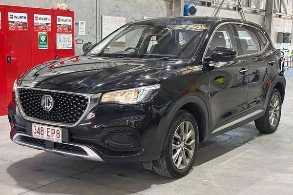 2022 MG HS Core SAS23