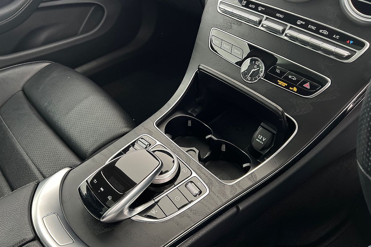 2019 Mercedes-Benz C-Class C200 C205
