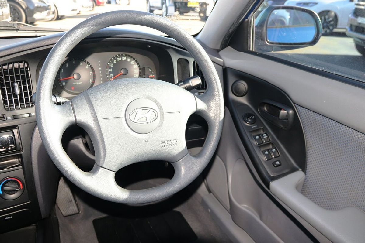 2004 Hyundai Elantra XD