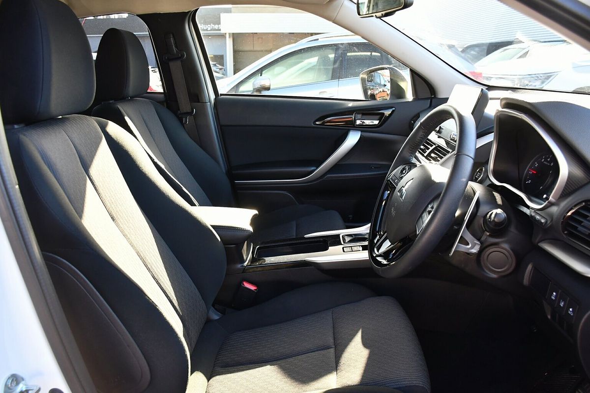 2024 Mitsubishi Eclipse Cross LS YB