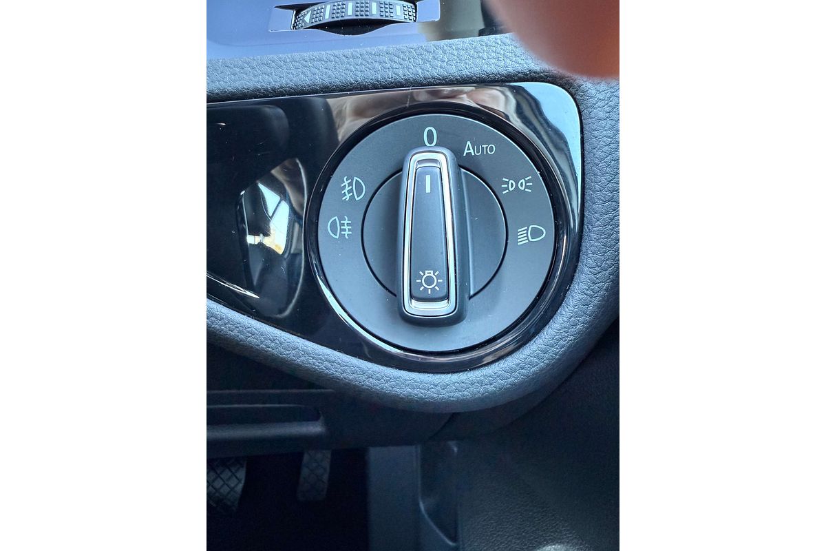 2016 Volkswagen Golf 110TDI Highline 7