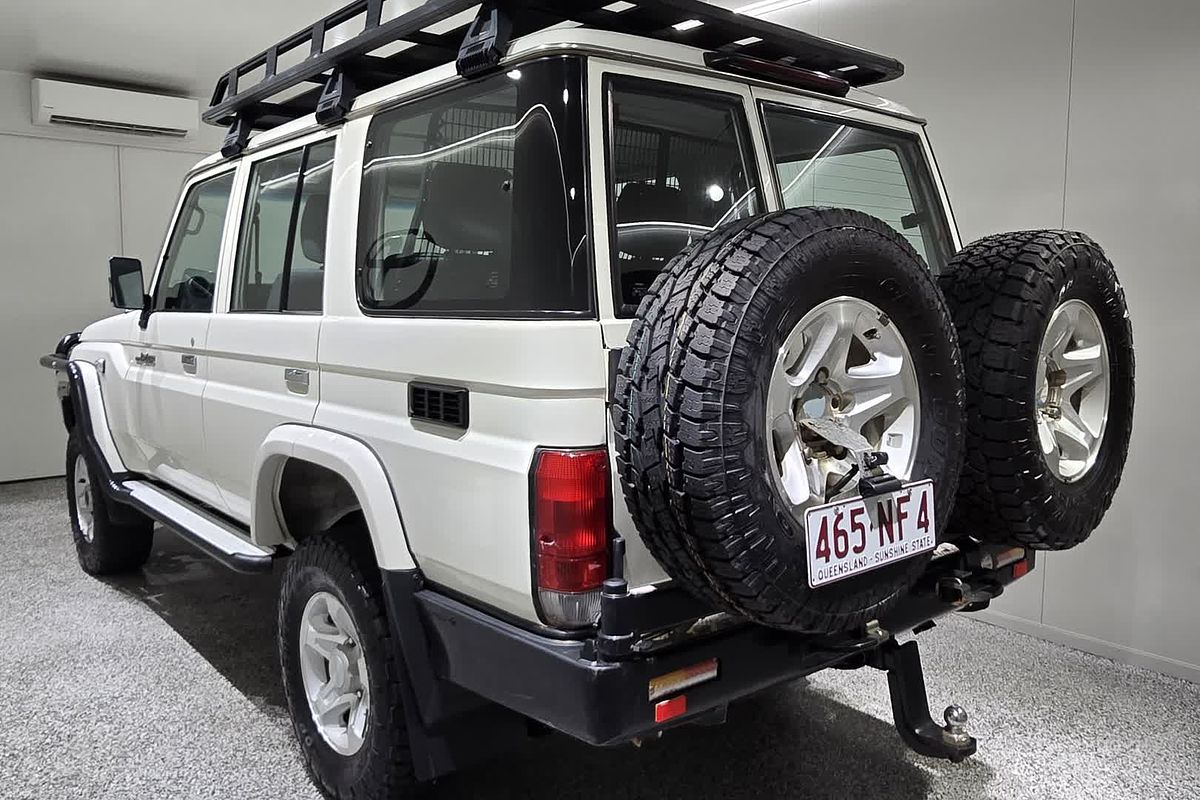 2020 Toyota LC Military LC Military GXL 4.5L T Diesel Manual Wagon VDJ76R