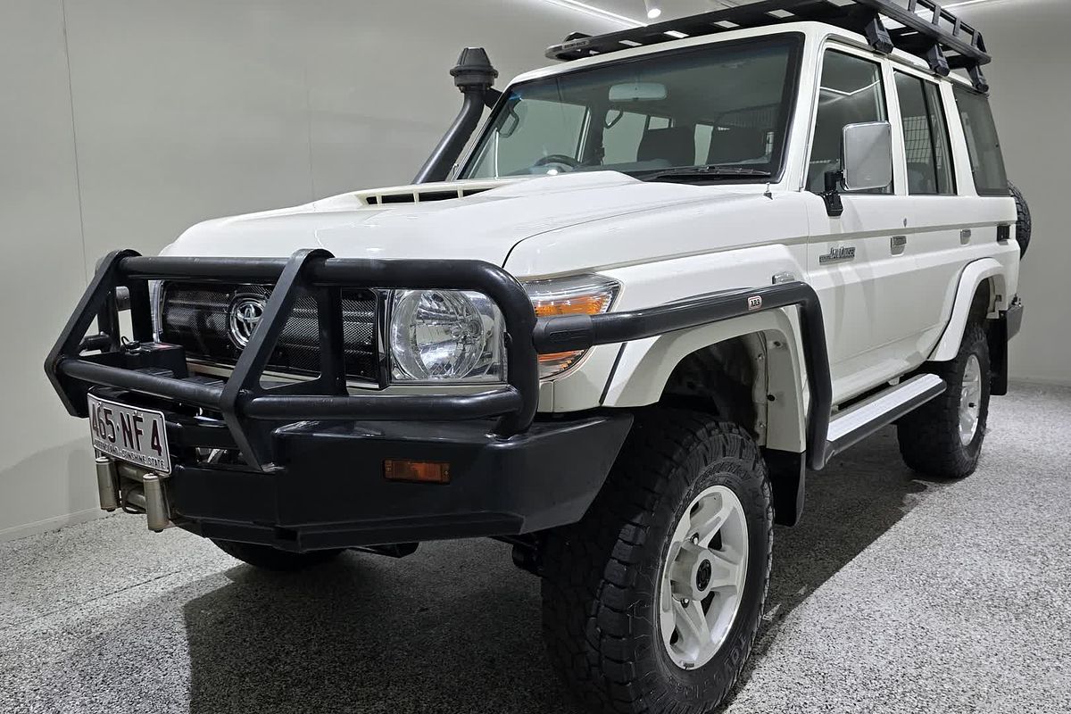 2020 Toyota LC Military LC Military GXL 4.5L T Diesel Manual Wagon VDJ76R