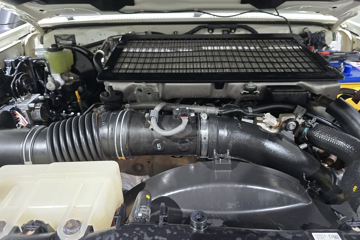 2020 Toyota LC Military LC Military GXL 4.5L T Diesel Manual Wagon VDJ76R