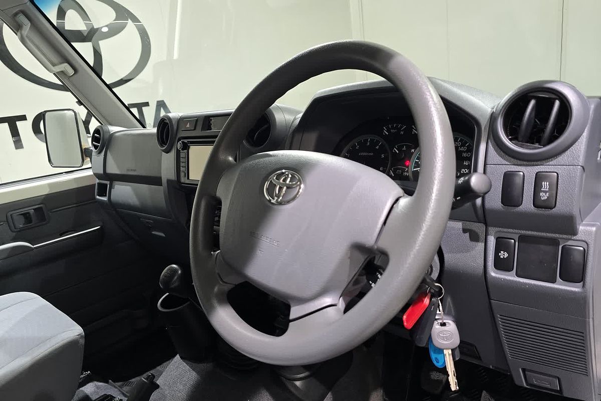 2020 Toyota LC Military LC Military GXL 4.5L T Diesel Manual Wagon VDJ76R